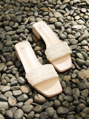 CELESTE Heel Slides