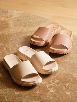 Ava Flat Slides